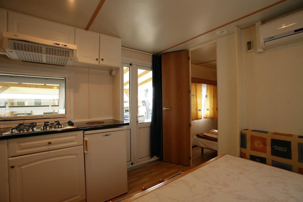 Camping Laguna Village Camping 2*